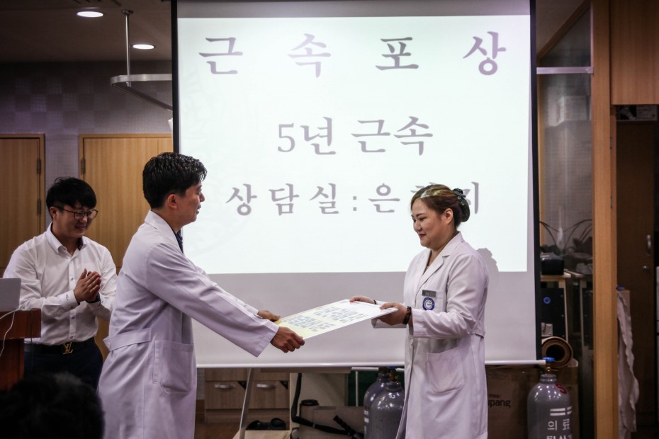 9c6ae22159eb1ec3527f3787997519f9_1505890