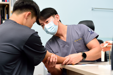 반가운 만남, 제주고 야구부 송민혁·신승윤 선수 굳센병…